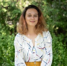 Julianna, headshot 2024 Julianna, headshot 2024